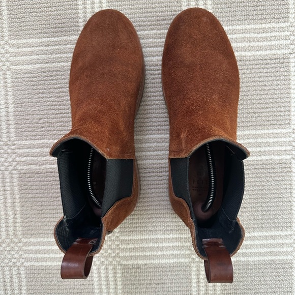 Men’s FEIT Hand Sewn Chelsea Boots in Brown Suede size 42 (9-10 US). Like new - Picture 1 of 8